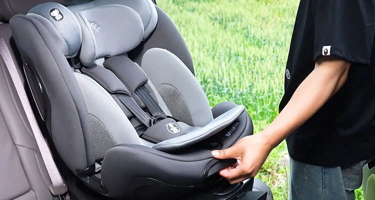 Auto eserleku berrien berrikuntzek familiaren segurtasuna eta erosotasuna hobetzen dituzte